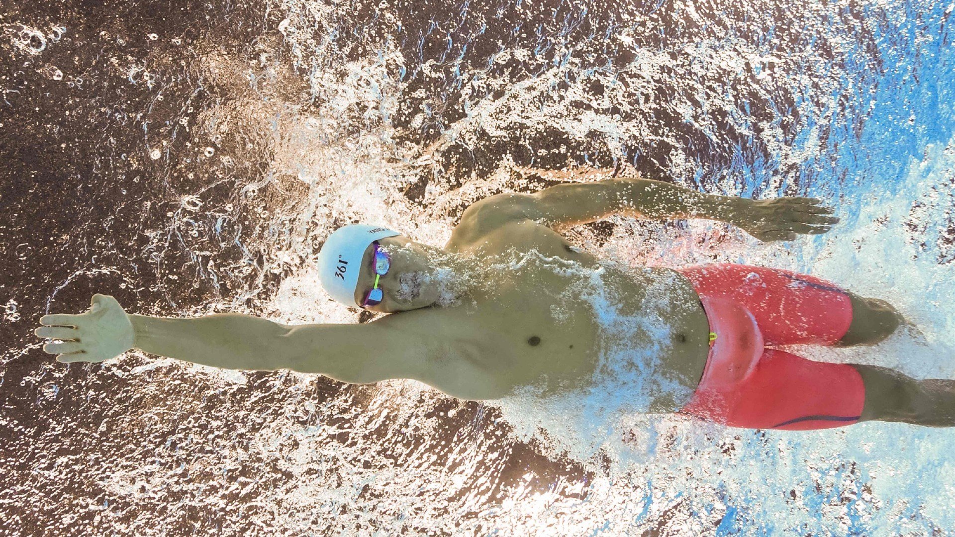 杰克·阿莱克西男子100米自由泳表现抢眼，埃里克自由泳100米