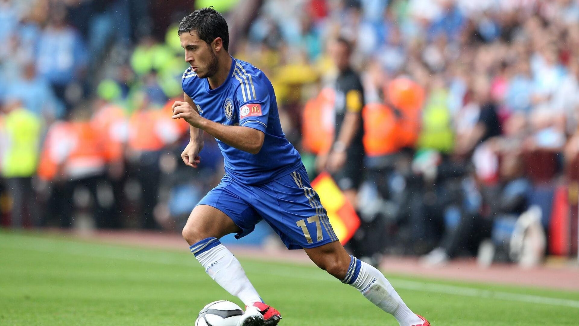 李恩：精准的传球与不屈的防守精神，让他在全黑队中占据核心位置